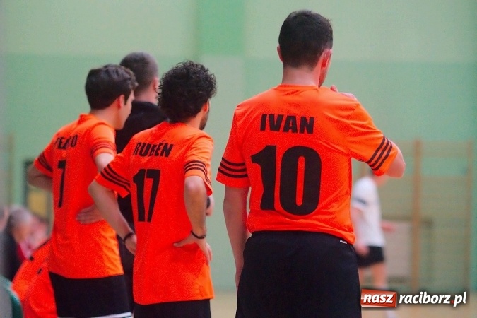Zdjęcie w galerii na portalu naszraciborz.pl: II liga: Starcia outsiderów w HLPN. Kolejny remis Pata Cabra Team. Nieudana pogoń Covebo wiadomości z regionu