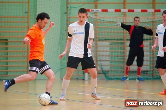 Zdjęcie w galerii na portalu naszraciborz.pl: II liga: Starcia outsiderów w HLPN. Kolejny remis Pata Cabra Team. Nieudana pogoń Covebo wiadomości z regionu