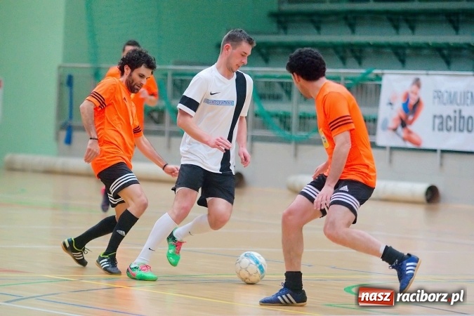 Zdjęcie w galerii na portalu naszraciborz.pl: II liga: Starcia outsiderów w HLPN. Kolejny remis Pata Cabra Team. Nieudana pogoń Covebo wiadomości z regionu