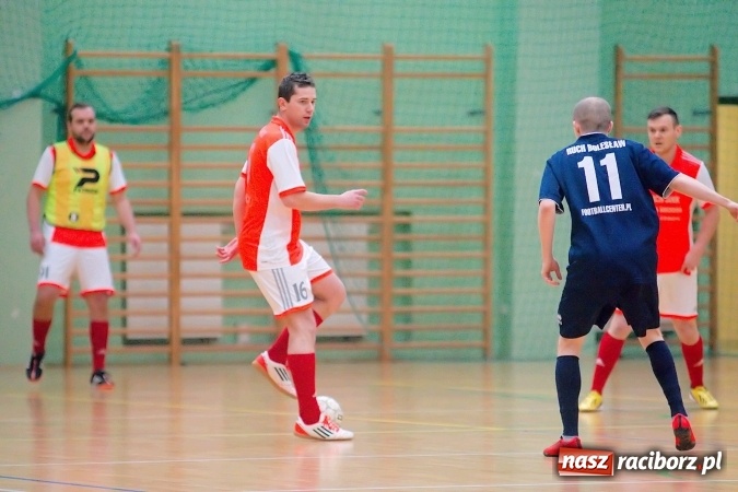 Zdjęcie w galerii na portalu naszraciborz.pl: II liga: Starcia outsiderów w HLPN. Kolejny remis Pata Cabra Team. Nieudana pogoń Covebo wiadomości z regionu