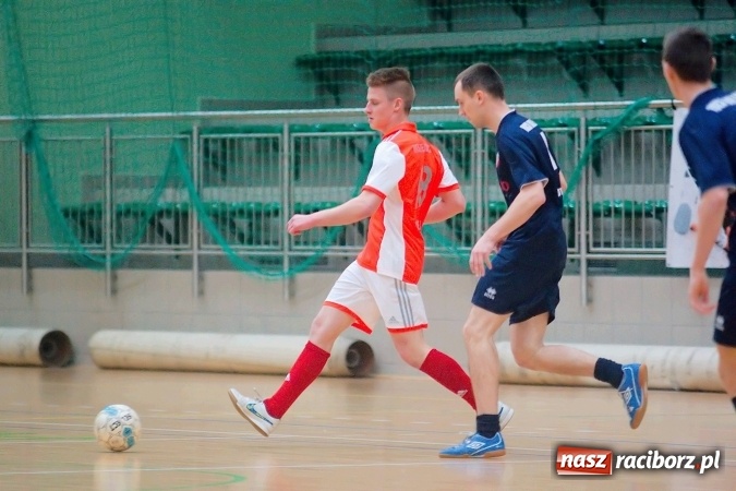 Zdjęcie w galerii na portalu naszraciborz.pl: II liga: Starcia outsiderów w HLPN. Kolejny remis Pata Cabra Team. Nieudana pogoń Covebo wiadomości z regionu