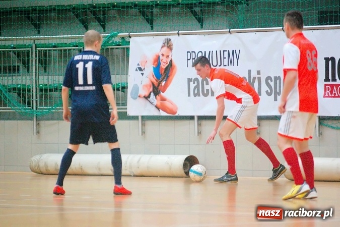 Zdjęcie w galerii na portalu naszraciborz.pl: II liga: Starcia outsiderów w HLPN. Kolejny remis Pata Cabra Team. Nieudana pogoń Covebo wiadomości z regionu