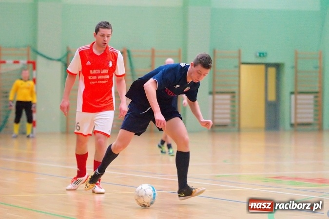 Zdjęcie w galerii na portalu naszraciborz.pl: II liga: Starcia outsiderów w HLPN. Kolejny remis Pata Cabra Team. Nieudana pogoń Covebo wiadomości z regionu