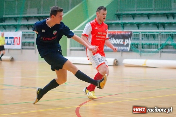 Zdjęcie w galerii na portalu naszraciborz.pl: II liga: Starcia outsiderów w HLPN. Kolejny remis Pata Cabra Team. Nieudana pogoń Covebo wiadomości z regionu