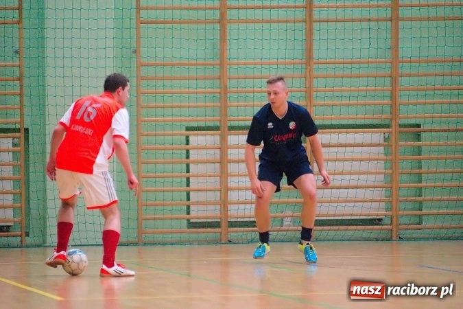 Zdjęcie w galerii na portalu naszraciborz.pl: II liga: Starcia outsiderów w HLPN. Kolejny remis Pata Cabra Team. Nieudana pogoń Covebo wiadomości z regionu