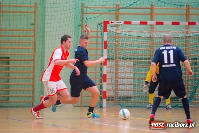 Zdjęcie w galerii na portalu naszraciborz.pl: II liga: Starcia outsiderów w HLPN. Kolejny remis Pata Cabra Team. Nieudana pogoń Covebo wiadomości z regionu