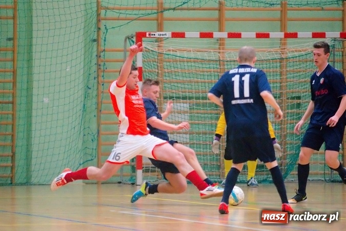 Zdjęcie w galerii na portalu naszraciborz.pl: II liga: Starcia outsiderów w HLPN. Kolejny remis Pata Cabra Team. Nieudana pogoń Covebo wiadomości z regionu