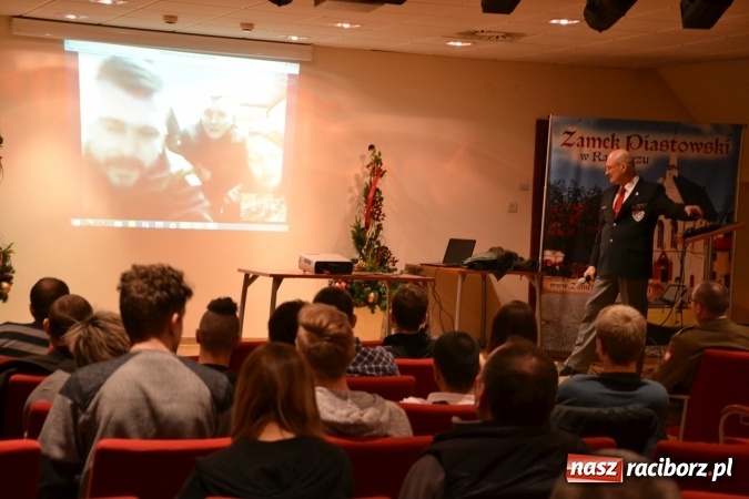 Zdjęcie w galerii na portalu naszraciborz.pl: Za Polskę życiem i zdrowiem ryzykowano nie tylko dawno temu… Na Zamku Piastowskim ruszyła II edycja wiadomości z regionu