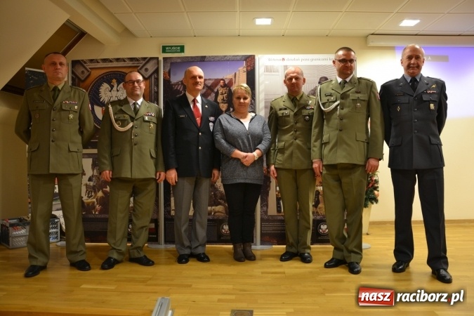 Zdjęcie w galerii na portalu naszraciborz.pl: Za Polskę życiem i zdrowiem ryzykowano nie tylko dawno temu… Na Zamku Piastowskim ruszyła II edycja wiadomości z regionu