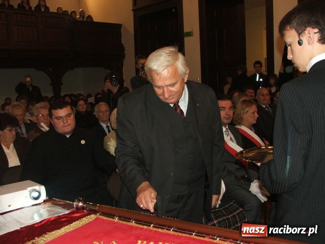 Zdjęcie w galerii na portalu naszraciborz.pl: Dzień Papieski: Sztandar zobowiązuje… wiadomości z regionu