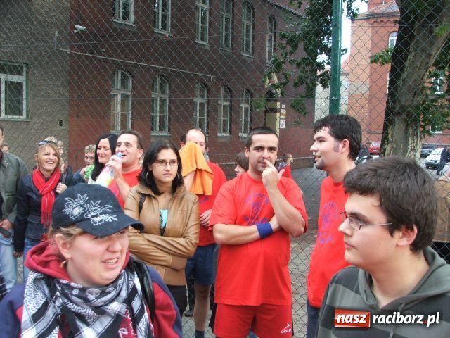 Zdjęcie w galerii na portalu naszraciborz.pl: Dzień Papieski: Sztandar zobowiązuje… wiadomości z regionu