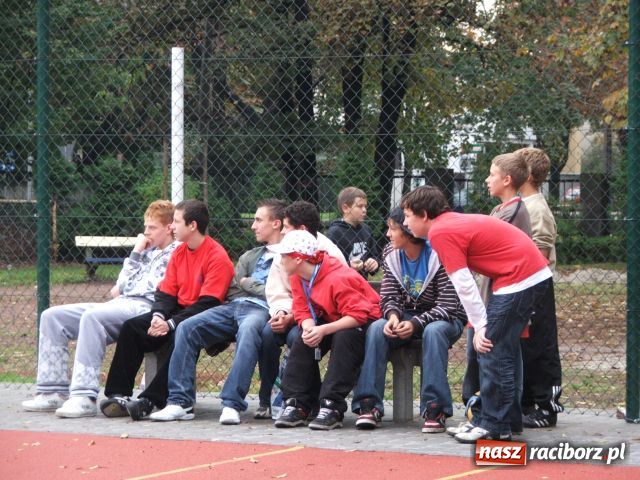 Zdjęcie w galerii na portalu naszraciborz.pl: Dzień Papieski: Sztandar zobowiązuje… wiadomości z regionu