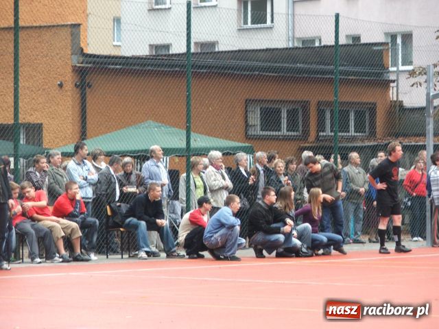 Zdjęcie w galerii na portalu naszraciborz.pl: Dzień Papieski: Sztandar zobowiązuje… wiadomości z regionu