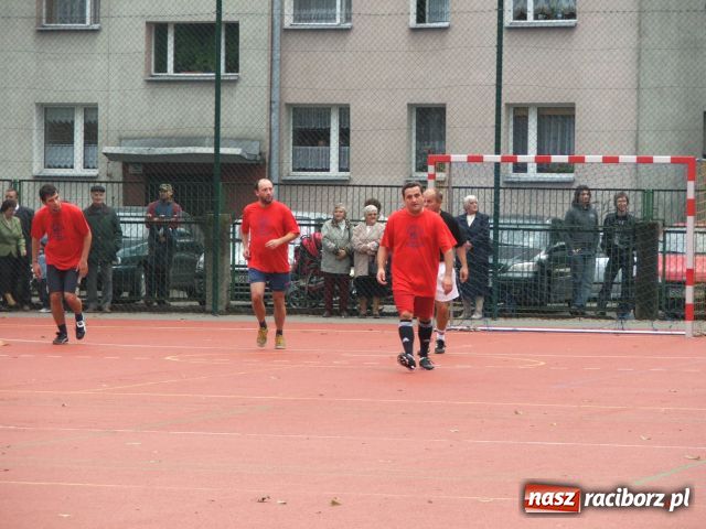 Zdjęcie w galerii na portalu naszraciborz.pl: Dzień Papieski: Sztandar zobowiązuje… wiadomości z regionu