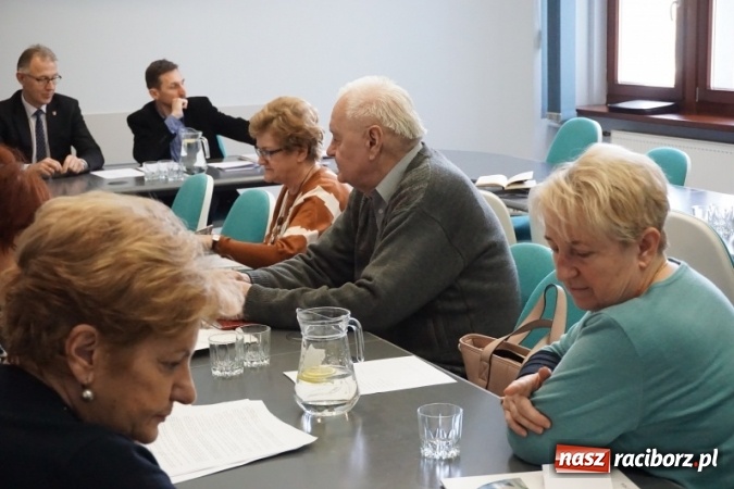 Zdjęcie w galerii na portalu naszraciborz.pl: Ostatnie posiedzenie I Rady Seniorów Miasta Racibórz   wiadomości z regionu