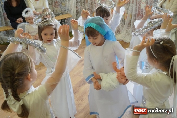 Zdjęcie w galerii na portalu naszraciborz.pl: Przedszkolne talenty na konkursie w Nędzy  wiadomości z regionu