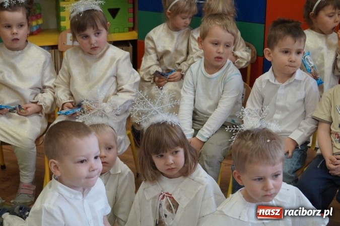 Zdjęcie w galerii na portalu naszraciborz.pl: Przedszkolne talenty na konkursie w Nędzy  wiadomości z regionu