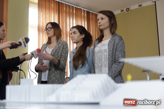 Zdjęcie w galerii na portalu naszraciborz.pl: Uczelnia na najwyższym poziomie – spektakularny sukces studentek architektury raciborskiej PWSZ  wiadomości z regionu