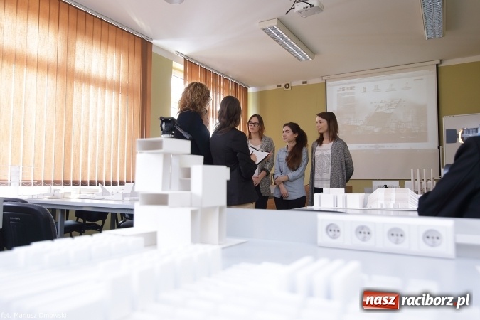 Zdjęcie w galerii na portalu naszraciborz.pl: Uczelnia na najwyższym poziomie – spektakularny sukces studentek architektury raciborskiej PWSZ  wiadomości z regionu