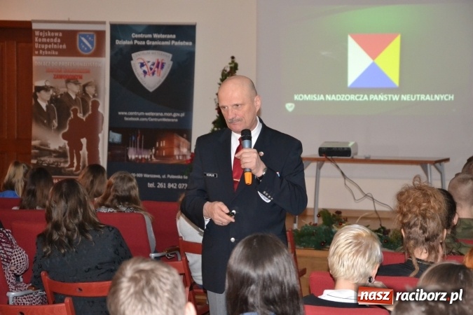 Zdjęcie w galerii na portalu naszraciborz.pl: Za Polskę życiem i zdrowiem ryzykowano nie tylko dawno temu. Współcześni bohaterowie są wśród nas - II edycja za nami  wiadomości z regionu