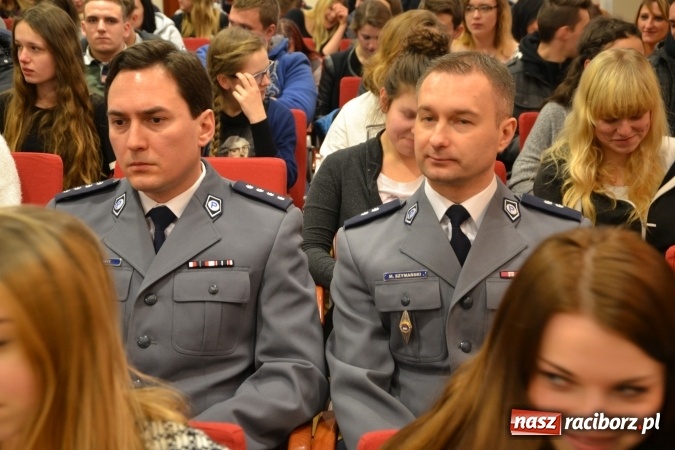 Zdjęcie w galerii na portalu naszraciborz.pl: Za Polskę życiem i zdrowiem ryzykowano nie tylko dawno temu. Współcześni bohaterowie są wśród nas - II edycja za nami  wiadomości z regionu