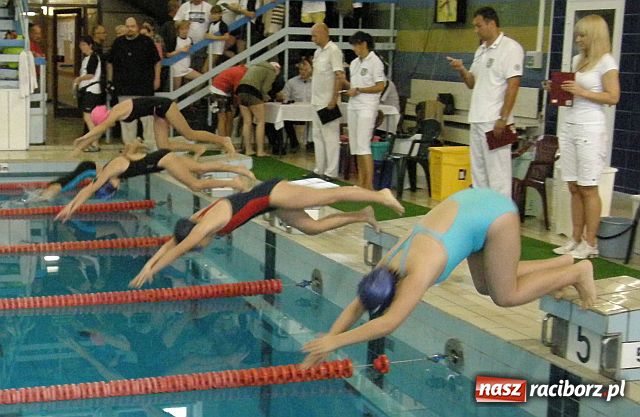 Zdjęcie w galerii na portalu naszraciborz.pl: Międzynarodowe pływanie w Raciborzu wiadomości z regionu