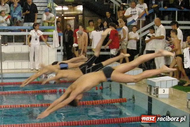Zdjęcie w galerii na portalu naszraciborz.pl: Międzynarodowe pływanie w Raciborzu wiadomości z regionu