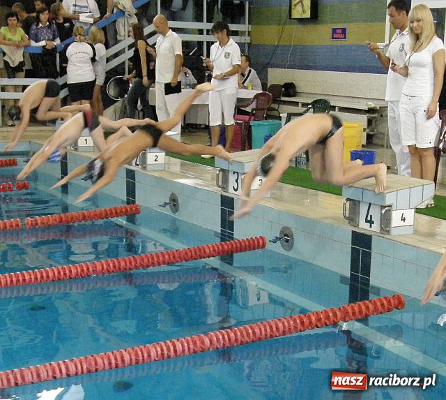 Zdjęcie w galerii na portalu naszraciborz.pl: Międzynarodowe pływanie w Raciborzu wiadomości z regionu