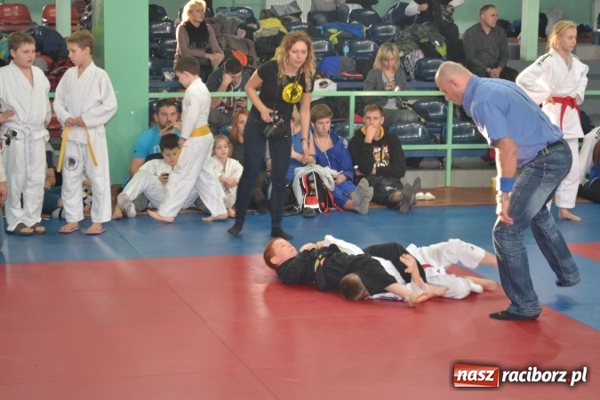 Zdjęcie w galerii na portalu naszraciborz.pl: Raciborzanie z sukcesami walczyli na mysłowickich matach wiadomości z regionu