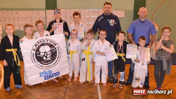 Zdjęcie w galerii na portalu naszraciborz.pl: Raciborzanie z sukcesami walczyli na mysłowickich matach wiadomości z regionu