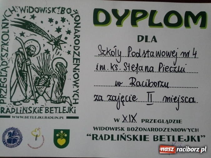 Zdjęcie w galerii na portalu naszraciborz.pl: Drugie miejsce dla Szkoły Podstawowej nr 4 w Radlińskich Betlejkach  wiadomości z regionu