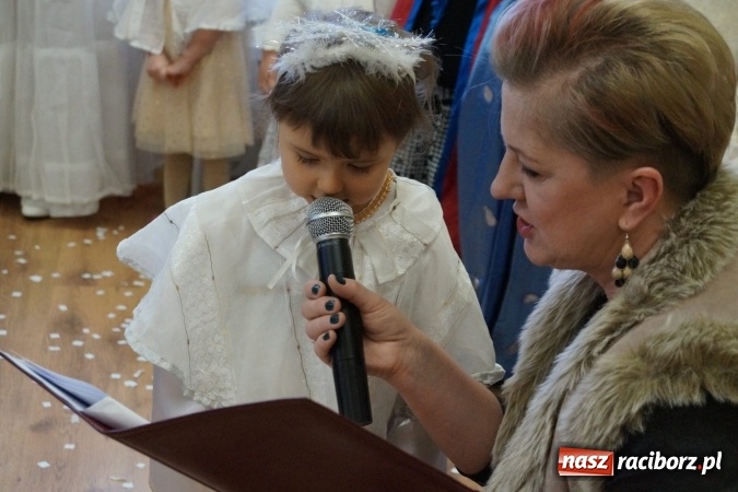 Zdjęcie w galerii na portalu naszraciborz.pl: Babcie królowe i dziadkowie królowie w Przedszkolu w Nędzy  wiadomości z regionu