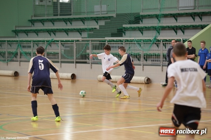 Zdjęcie w galerii na portalu naszraciborz.pl: Otwarte Mistrzostwa Raciborza w Halowej Piłce Nożnej Chłopców Szkół Gimnazjalnych w Arenie Rafako odbyły się po raz drugi wiadomości z regionu