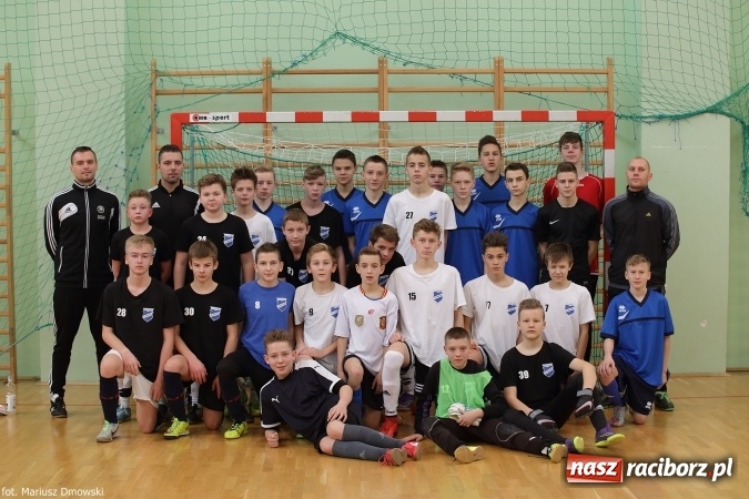 Zdjęcie w galerii na portalu naszraciborz.pl: Otwarte Mistrzostwa Raciborza w Halowej Piłce Nożnej Chłopców Szkół Gimnazjalnych w Arenie Rafako odbyły się po raz drugi wiadomości z regionu
