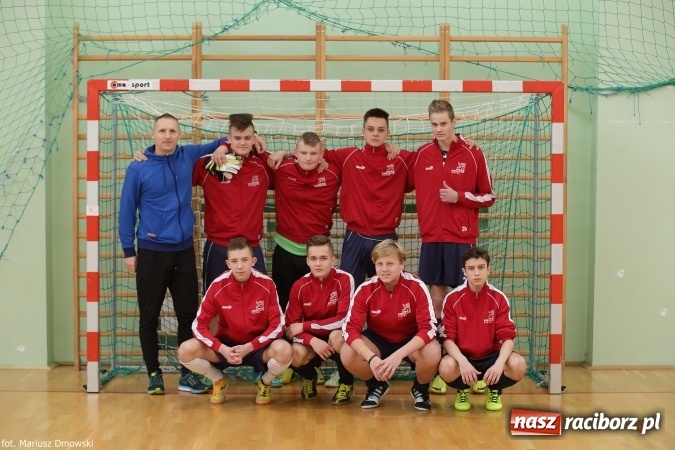 Zdjęcie w galerii na portalu naszraciborz.pl: Otwarte Mistrzostwa Raciborza w Halowej Piłce Nożnej Chłopców Szkół Gimnazjalnych w Arenie Rafako odbyły się po raz drugi wiadomości z regionu