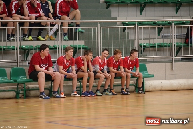 Zdjęcie w galerii na portalu naszraciborz.pl: Otwarte Mistrzostwa Raciborza w Halowej Piłce Nożnej Chłopców Szkół Gimnazjalnych w Arenie Rafako odbyły się po raz drugi wiadomości z regionu