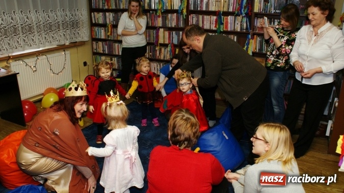 Zdjęcie w galerii na portalu naszraciborz.pl: Niech żyje bal... w Klubie Malucha  wiadomości z regionu