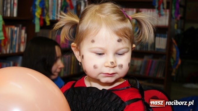 Zdjęcie w galerii na portalu naszraciborz.pl: Niech żyje bal... w Klubie Malucha  wiadomości z regionu