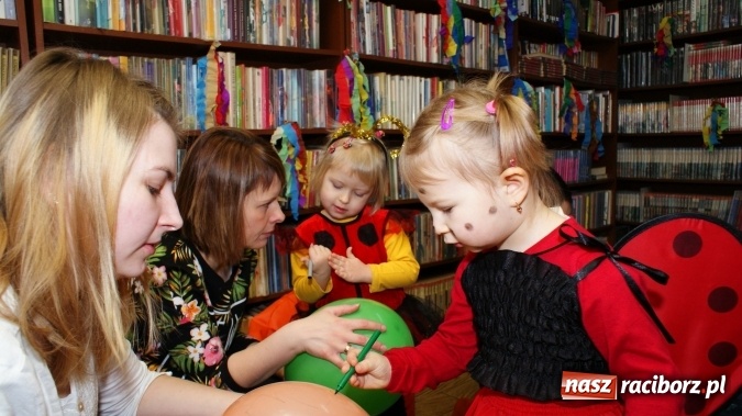 Zdjęcie w galerii na portalu naszraciborz.pl: Niech żyje bal... w Klubie Malucha  wiadomości z regionu