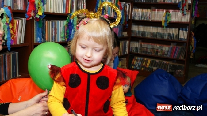 Zdjęcie w galerii na portalu naszraciborz.pl: Niech żyje bal... w Klubie Malucha  wiadomości z regionu