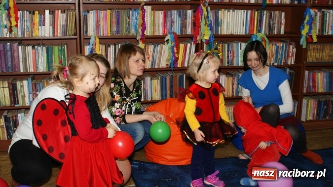 Zdjęcie w galerii na portalu naszraciborz.pl: Niech żyje bal... w Klubie Malucha  wiadomości z regionu