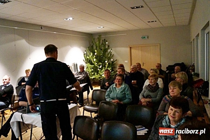 Zdjęcie w galerii na portalu naszraciborz.pl: W trosce o bezpieczeństwo seniorów w Kuźni Raciborskiej  wiadomości z regionu