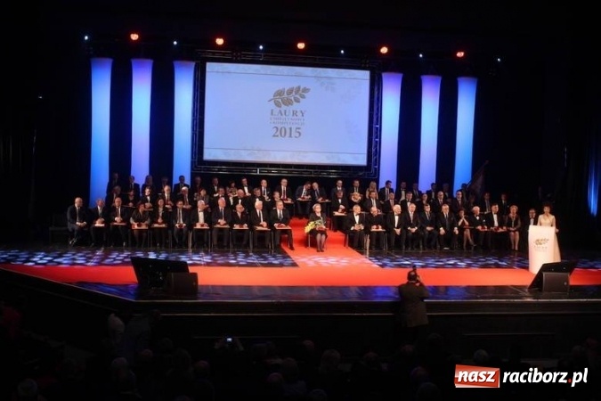 Zdjęcie w galerii na portalu naszraciborz.pl: Złoty Laur dla Prezesa Funduszu wiadomości z regionu