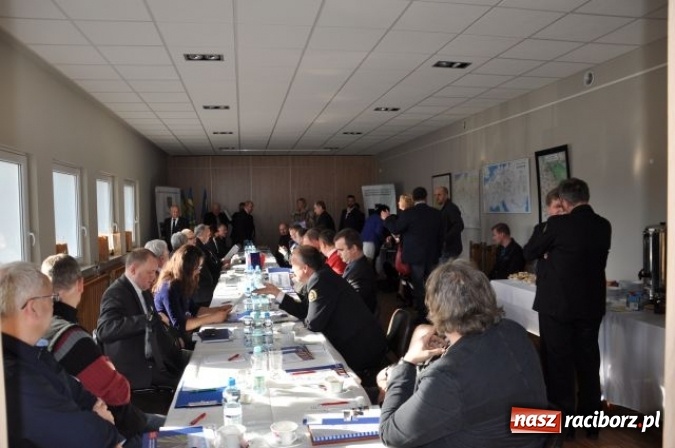 Zdjęcie w galerii na portalu naszraciborz.pl: Spotkanie dotyczące budowy kanału Odra-Dunaj wiadomości z regionu