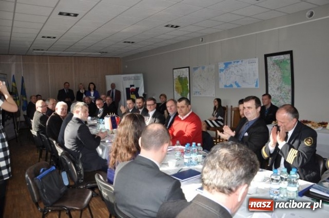 Zdjęcie w galerii na portalu naszraciborz.pl: Spotkanie dotyczące budowy kanału Odra-Dunaj wiadomości z regionu