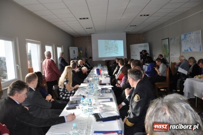 Zdjęcie w galerii na portalu naszraciborz.pl: Spotkanie dotyczące budowy kanału Odra-Dunaj wiadomości z regionu
