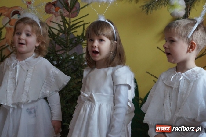 Zdjęcie w galerii na portalu naszraciborz.pl: Babcie są od rozpieszczania, czyli ciąg dalszy świętowania w Nędzy  wiadomości z regionu