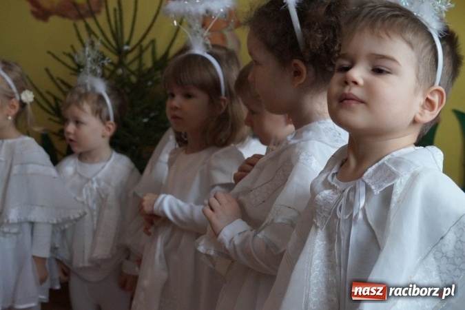 Zdjęcie w galerii na portalu naszraciborz.pl: Babcie są od rozpieszczania, czyli ciąg dalszy świętowania w Nędzy  wiadomości z regionu