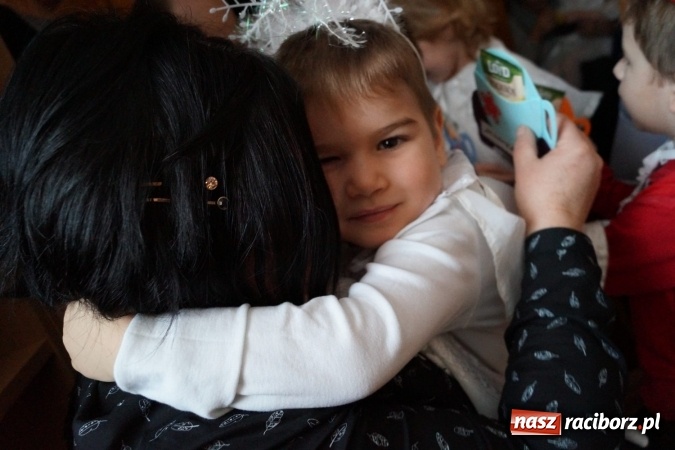 Zdjęcie w galerii na portalu naszraciborz.pl: Babcie są od rozpieszczania, czyli ciąg dalszy świętowania w Nędzy  wiadomości z regionu