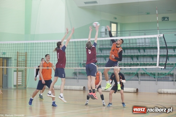 Zdjęcie w galerii na portalu naszraciborz.pl: ZSOMS najlepszy w miejskich rozgrywkach siatkówki wiadomości z regionu